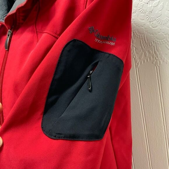 COLUMBIA TITANIUM soft shell jacket - Picture 3 of 5